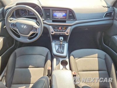 Zdjęcie 8 z 12 samochodu: 2018 HYUNDAI ELANTRA SE VIN:5NPD74LF1JH338077 - miniatura