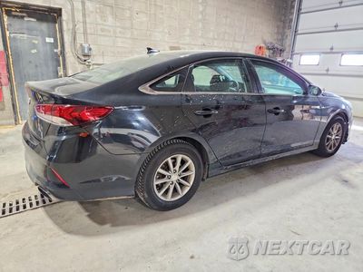 Trzecie zdjęcie samochodu z tyłu: 2019 HYUNDAI SONATA SE VIN:5NPE24AF4KH731854 - miniatura
