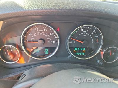 Zdjęcie 9 z 12 samochodu: 2013 JEEP WRANGLER UNLIMITED SPORT VIN:1C4BJWDG0DL582864 - miniatura