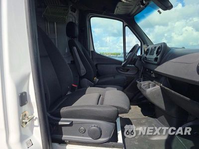Piąte zdjęcie samochodu w środku: 2023 MERCEDES-BENZ SPRINTER 2500 VIN:W1Y4NCHY3PT148579 - miniatura