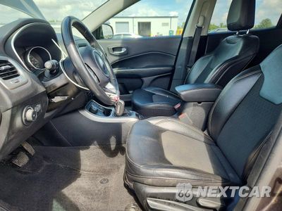 Zdjęcie 7 z 13 samochodu: 2019 JEEP COMPASS LATITUDE VIN:3C4NJDBB1KT735889 - miniatura