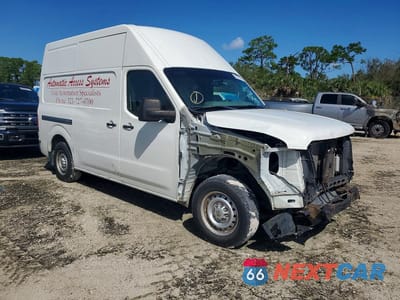 Czwarte zdjęcie samochodu z boku: 2017 NISSAN NV 2500 HD S VIN:1N6BF0LY7HN802775 - miniatura