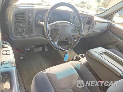 Zdjęcie 8 z 12 samochodu: 2006 GMC SIERRA K2500 HEAVY DUTY VIN:1GTHK24U06E211197 - miniatura