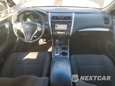 Zdjęcie 8 z 12 samochodu: 2015 NISSAN ALTIMA 2.5 SV VIN:1N4AL3AP8FC473327 - miniatura