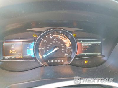 Zdjęcie 9 z 13 samochodu: 2017 FORD EXPLORER XLT VIN:1FM5K8D8XHGD37448 - miniatura
