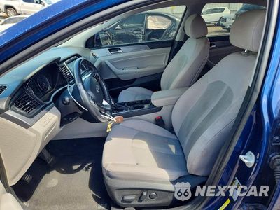 Zdjęcie 7 z 12 samochodu: 2019 HYUNDAI SONATA SEL VIN:5NPE34AF3KH786924 - miniatura