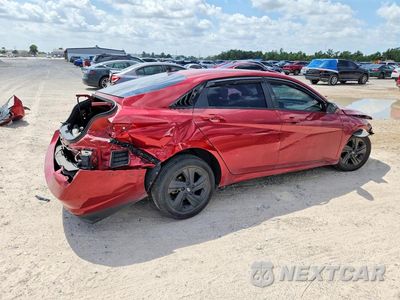 Trzecie zdjęcie samochodu z tyłu: 2023 HYUNDAI ELANTRA SEL VIN:KMHLM4AG1PU577901 - miniatura