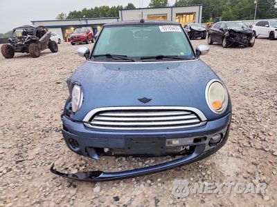 Piąte zdjęcie samochodu w środku: 2009 MINI COOPER VIN:WMWMR33509TU96779 - miniatura