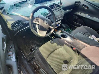 Zdjęcie 8 z 12 samochodu: 2018 TOYOTA PRIUS TWO ECO VIN:JTDKARFU6J3068050 - miniatura