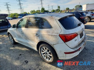 Drugie zdjęcie samochodu z przodu: 2010 AUDI Q5 PREMIUM PLUS VIN:WA1LKAFP6AA108307 - miniatura