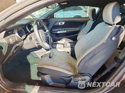 Zdjęcie 7 z 12 samochodu: 2018 FORD MUSTANG VIN:1FA6P8TH3J5101971 - miniatura