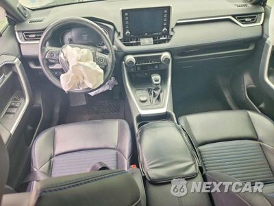 Zdjęcie 8 z 14 samochodu: 2019 TOYOTA RAV4 XSE VIN:JTMEWRFV4KJ025668 - miniatura