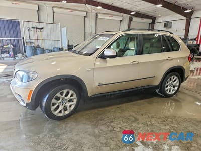 2013 BMW X5 XDRIVE35I 5UXZV4C53D0B07218 - główne zdjęcie licytacji z USA - miniatura