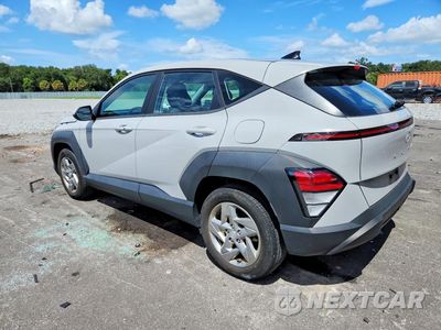 Drugie zdjęcie samochodu z przodu: 2024 HYUNDAI KONA SE VIN:KM8HA3AB6RU080665 - miniatura