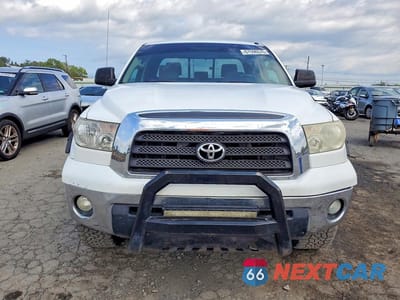 Piąte zdjęcie samochodu w środku: 2009 TOYOTA TUNDRA SR5 VIN:5TFRV54139X072369 - miniatura