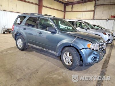 Czwarte zdjęcie samochodu z boku: 2010 FORD ESCAPE XLT VIN:1FMCU9DG3AKC24524 - miniatura