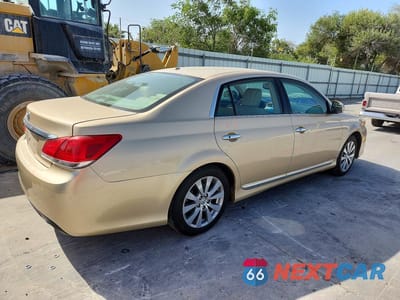 Trzecie zdjęcie samochodu z tyłu: 2011 TOYOTA AVALON LIMITED VIN:4T1BK3DBXBU413356 - miniatura