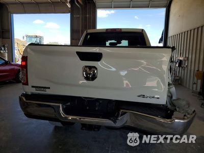 Zdjęcie 6 z 12 samochodu: 2024 RAM 2500 BIG HORN VIN:3C6UR5DL8RG311183 - miniatura
