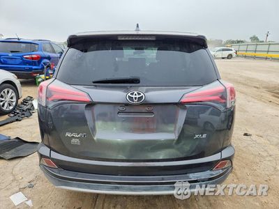 Zdjęcie 6 z 12 samochodu: 2018 TOYOTA RAV4 XLE VIN:JTMWFREV4JJ173842 - miniatura