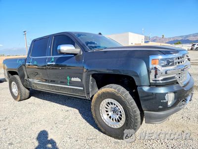 Czwarte zdjęcie samochodu z boku: 2017 CHEVROLET SILVERADO C1500 HIGH COUNTRY VIN:3GCPCTEC1HG275023 - miniatura