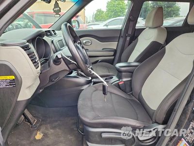 Zdjęcie 7 z 13 samochodu: 2017 KIA SOUL BASE VIN:KNDJN2A27H7495088 - miniatura