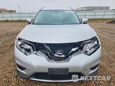 Piąte zdjęcie samochodu w środku: 2016 NISSAN ROGUE SV VIN:JN8AT2MV1GW154435 - miniatura