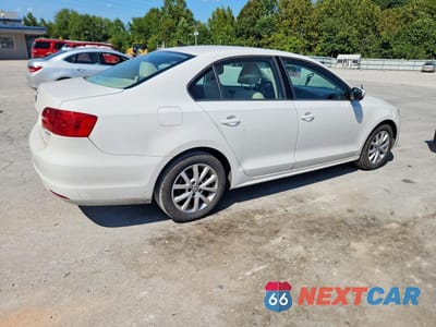 Trzecie zdjęcie samochodu z tyłu: 2012 VOLKSWAGEN JETTA SE VIN:3VWDP7AJ7CM424383 - miniatura
