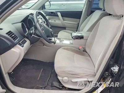 Zdjęcie 7 z 13 samochodu: 2013 TOYOTA HIGHLANDER BASE VIN:5TDZK3EH7DS103968 - miniatura