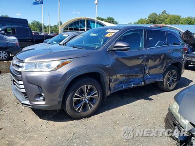 2018 TOYOTA HIGHLANDER LE 5TDBZRFH2JS903314 - główne zdjęcie licytacji z USA - miniatura