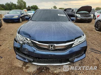 Piąte zdjęcie samochodu w środku: 2017 HONDA ACCORD EXL VIN:1HGCT1B85HA000645 - miniatura