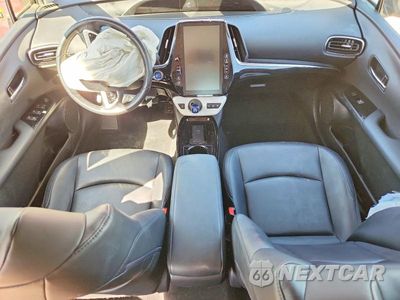 Zdjęcie 8 z 13 samochodu: 2017 TOYOTA PRIUS PRIME PREMIUM VIN:JTDKARFP6H3057747 - miniatura