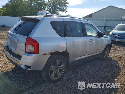 Trzecie zdjęcie samochodu z tyłu: 2011 JEEP COMPASS LIMITED VIN:1J4NF5FB9BD163973 - miniatura