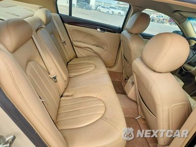 Zdjęcie 10 z 12 samochodu: 2010 BUICK LUCERNE CXL VIN:1G4HC5EM1AU112864 - miniatura