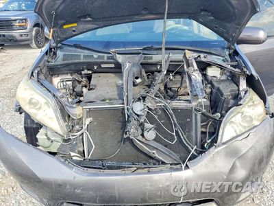 Zdjęcie 12 z 13 samochodu: 2013 TOYOTA SIENNA LE VIN:5TDKK3DC1DS294603 - miniatura