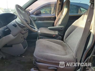 Zdjęcie 7 z 11 samochodu: 2000 DODGE CARAVAN VIN:1B4GP44R0YB749825 - miniatura