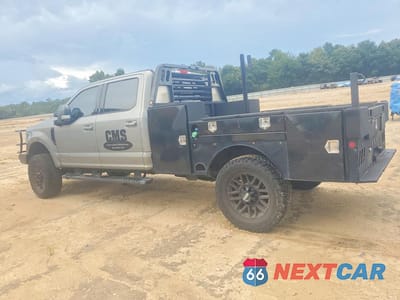 Drugie zdjęcie samochodu z przodu: 2019 FORD F350 SUPER DUTY VIN:1FT8W3BT7KEF56919 - miniatura