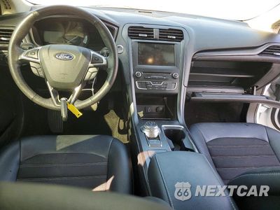 Zdjęcie 8 z 12 samochodu: 2018 FORD FUSION SE VIN:3FA6P0HD3JR157557 - miniatura