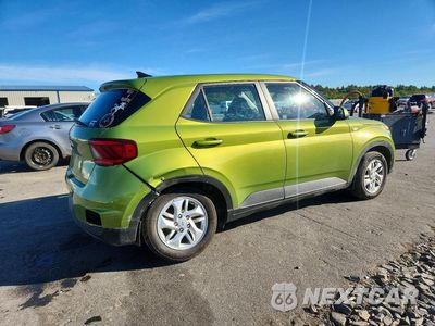 Trzecie zdjęcie samochodu z tyłu: 2021 HYUNDAI VENUE SE VIN:KMHRB8A37MU097118 - miniatura
