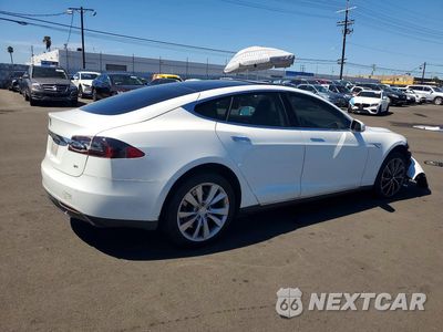 Trzecie zdjęcie samochodu z tyłu: 2013 TESLA MODEL S VIN:5YJSA1CG9DFP20568 - miniatura