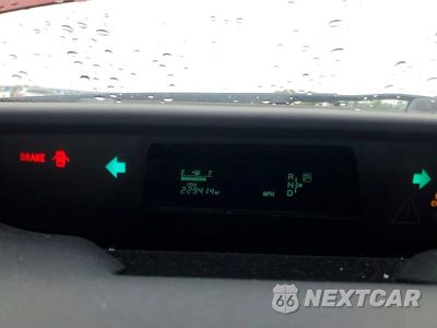 Zdjęcie 9 z 13 samochodu: 2005 TOYOTA PRIUS BASE VIN:JTDKB20U557008093 - miniatura
