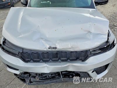 Zdjęcie 12 z 13 samochodu: 2023 JEEP GRAND CHEROKEE LIMITED VIN:1C4RJGBG3P8733727 - miniatura