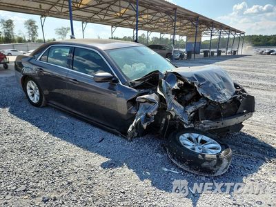 Czwarte zdjęcie samochodu z boku: 2016 CHRYSLER 300 LIMITED VIN:2C3CCAAG9GH233780 - miniatura