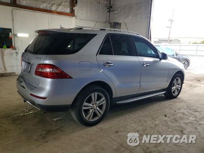 Trzecie zdjęcie samochodu z tyłu: 2013 MERCEDES-BENZ ML 350 4MATIC VIN:4JGDA5HB4DA213529 - miniatura