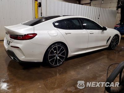 Trzecie zdjęcie samochodu z tyłu: 2022 BMW 840XI VIN:WBAGV4C00NCJ59557 - miniatura