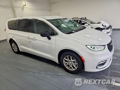 Czwarte zdjęcie samochodu z boku: 2026 CHRYSLER PACIFICA SELECT VIN:2C4RC1BG5TR174882 - miniatura