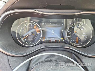 Zdjęcie 9 z 14 samochodu: 2019 JEEP CHEROKEE LIMITED VIN:1C4PJMDNXKD179989 - miniatura