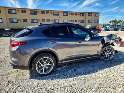 Trzecie zdjęcie samochodu z tyłu: 2018 ALFA ROMEO STELVIO TI SPORT VIN:ZASFAKNN4J7B82017 - miniatura