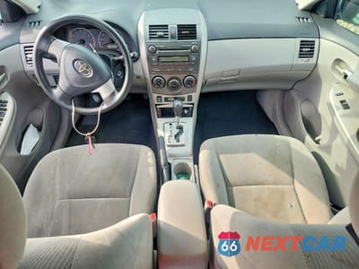 Zdjęcie 8 z 12 samochodu: 2011 TOYOTA COROLLA LE VIN:2T1BU4EE9BC732807 - miniatura