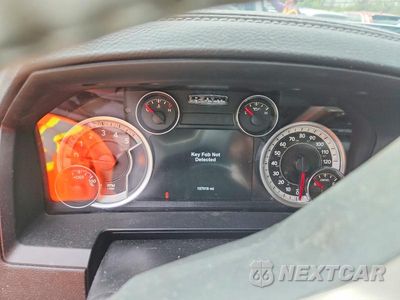 Zdjęcie 9 z 12 samochodu: 2015 RAM 1500 LARAMIE VIN:1C6RR7NMXFS615631 - miniatura