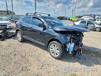 Czwarte zdjęcie samochodu z boku: 2018 NISSAN ROGUE SPORT SV VIN:JN1BJ1CR7JW205600 - miniatura